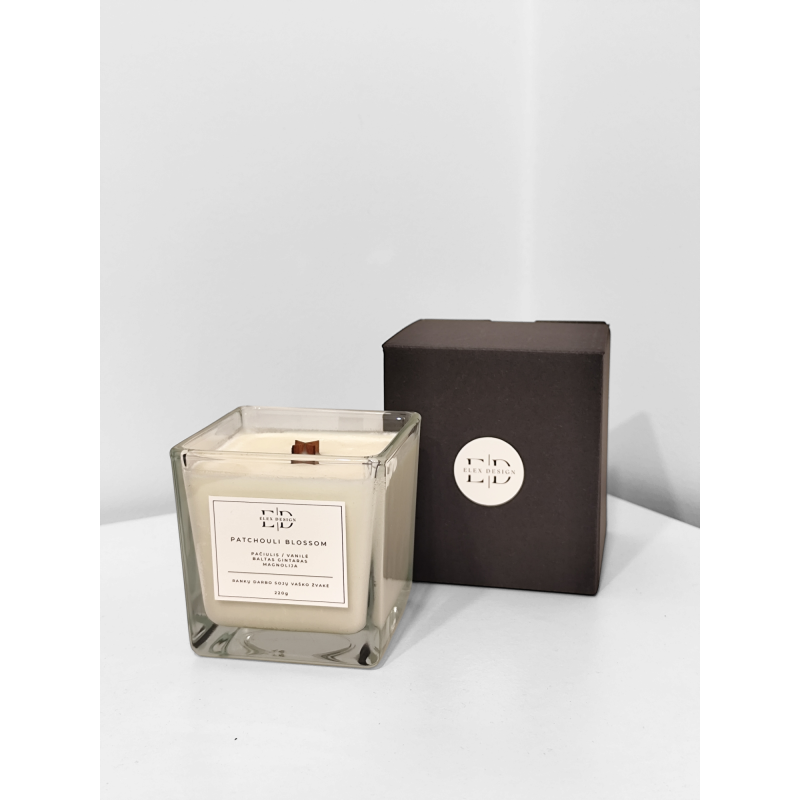 Rankų darbo sojų vaško žvakė PATCHOULI BLOSSOM 220g
